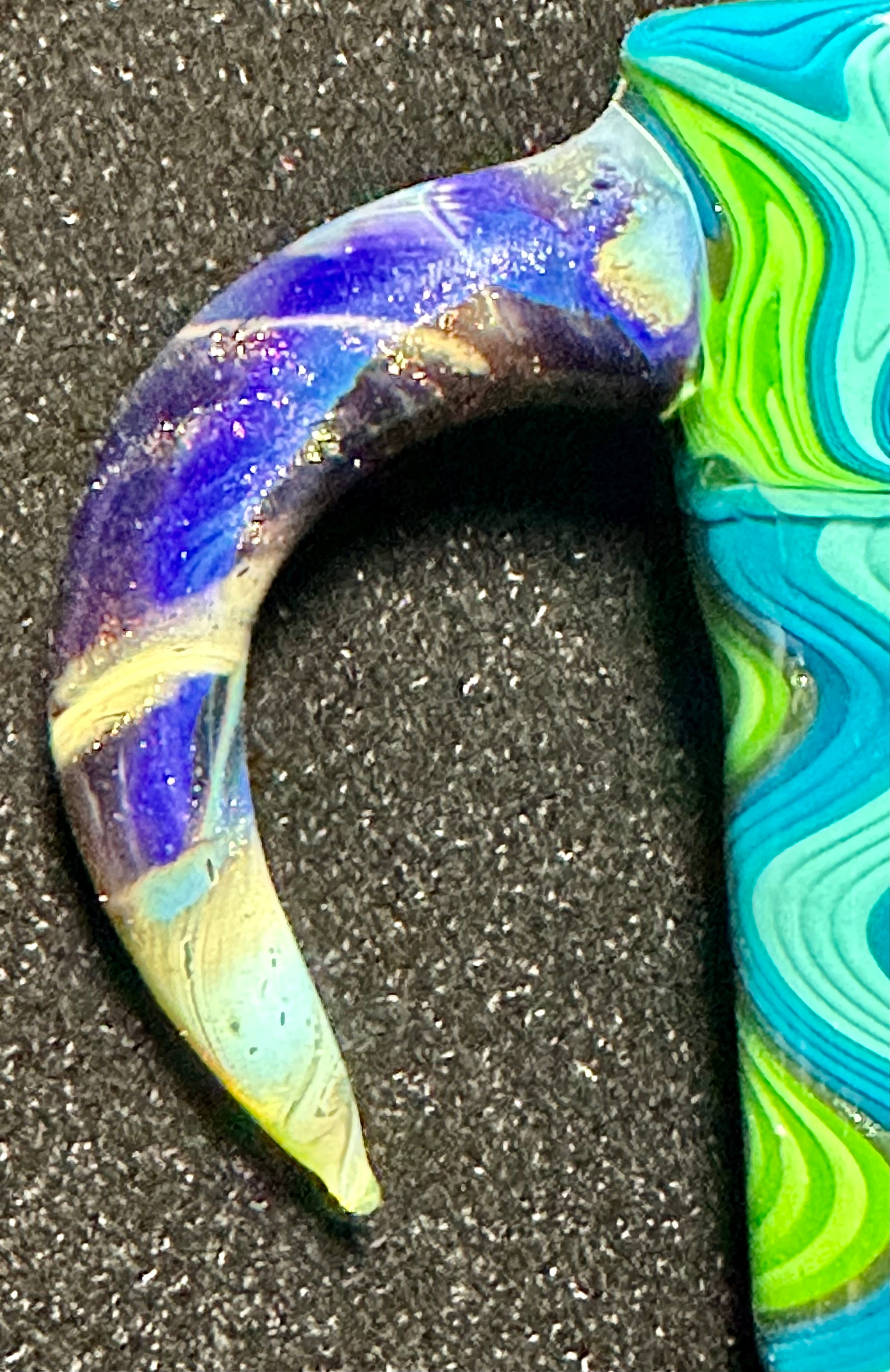 DZ Glass 14mm Fully Worked Wigwag with Color Horn