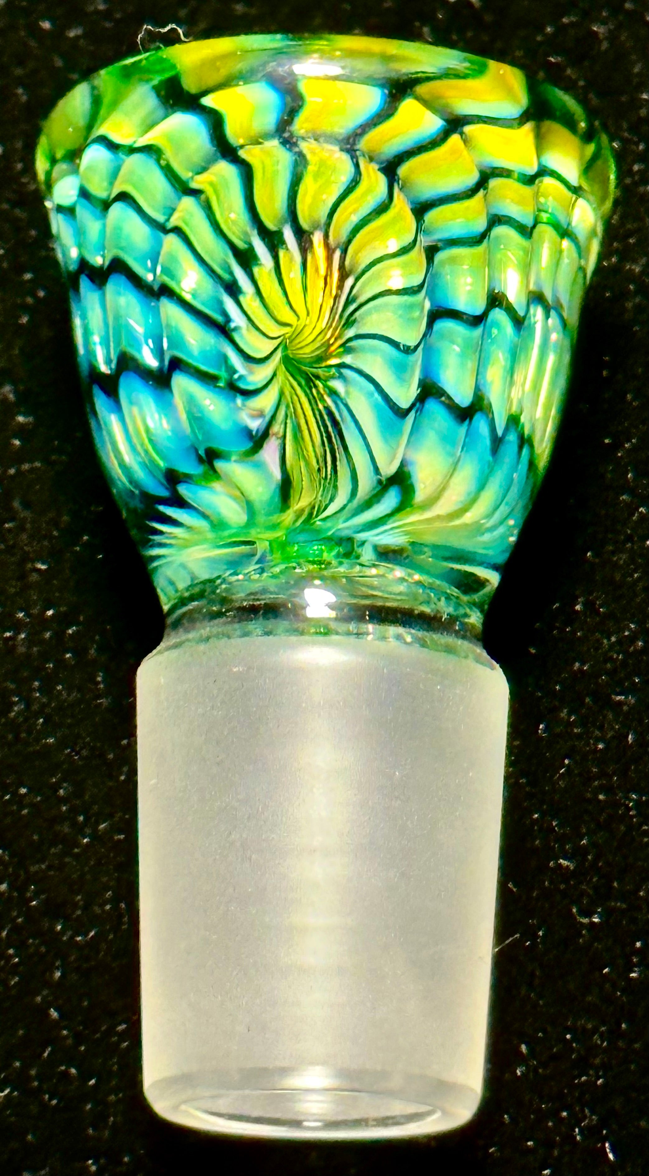 Dosh World 18mm Single Hole Green Fumed Slide