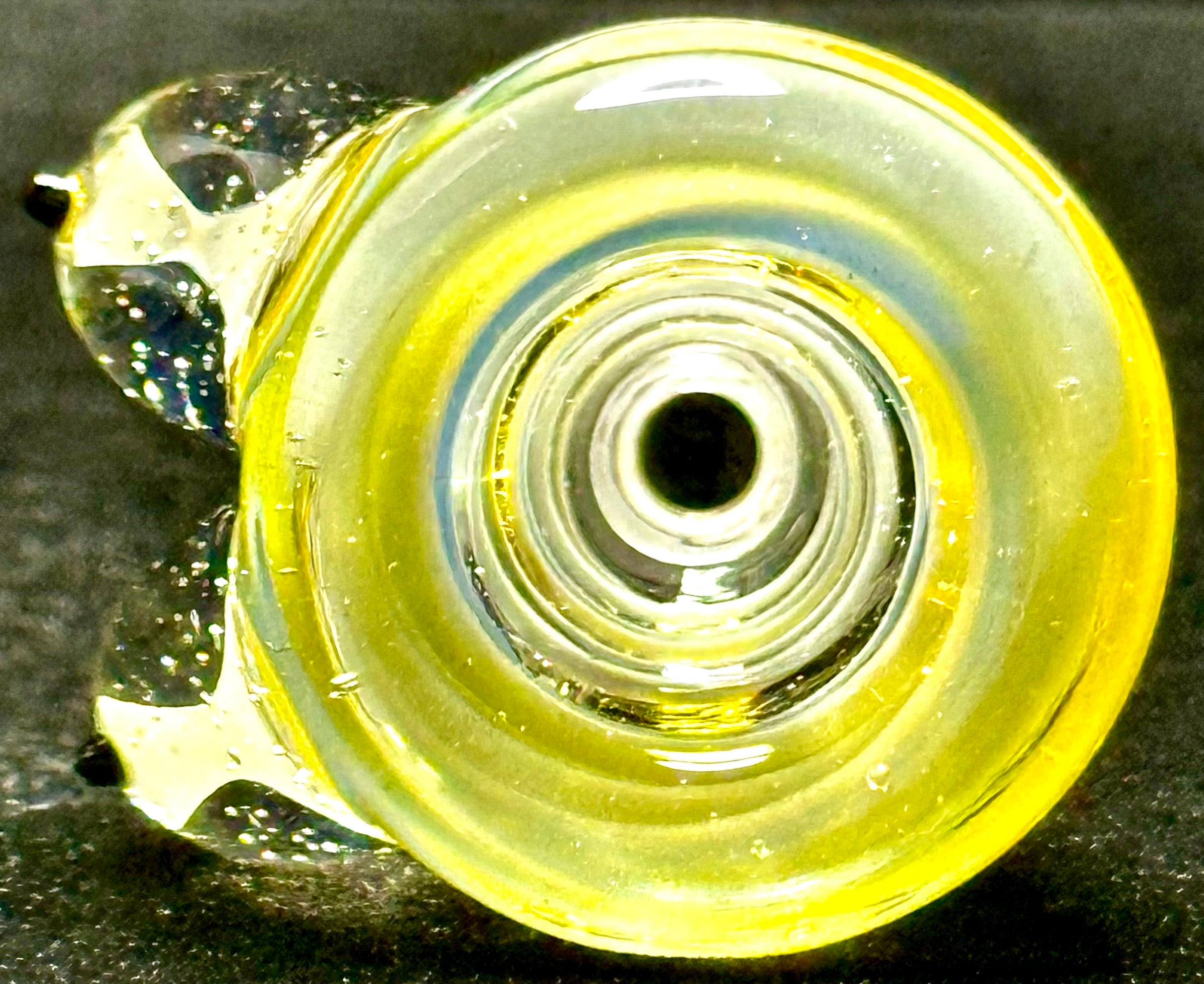 Titz Glass 14mm UV Linework Single Hole Slide