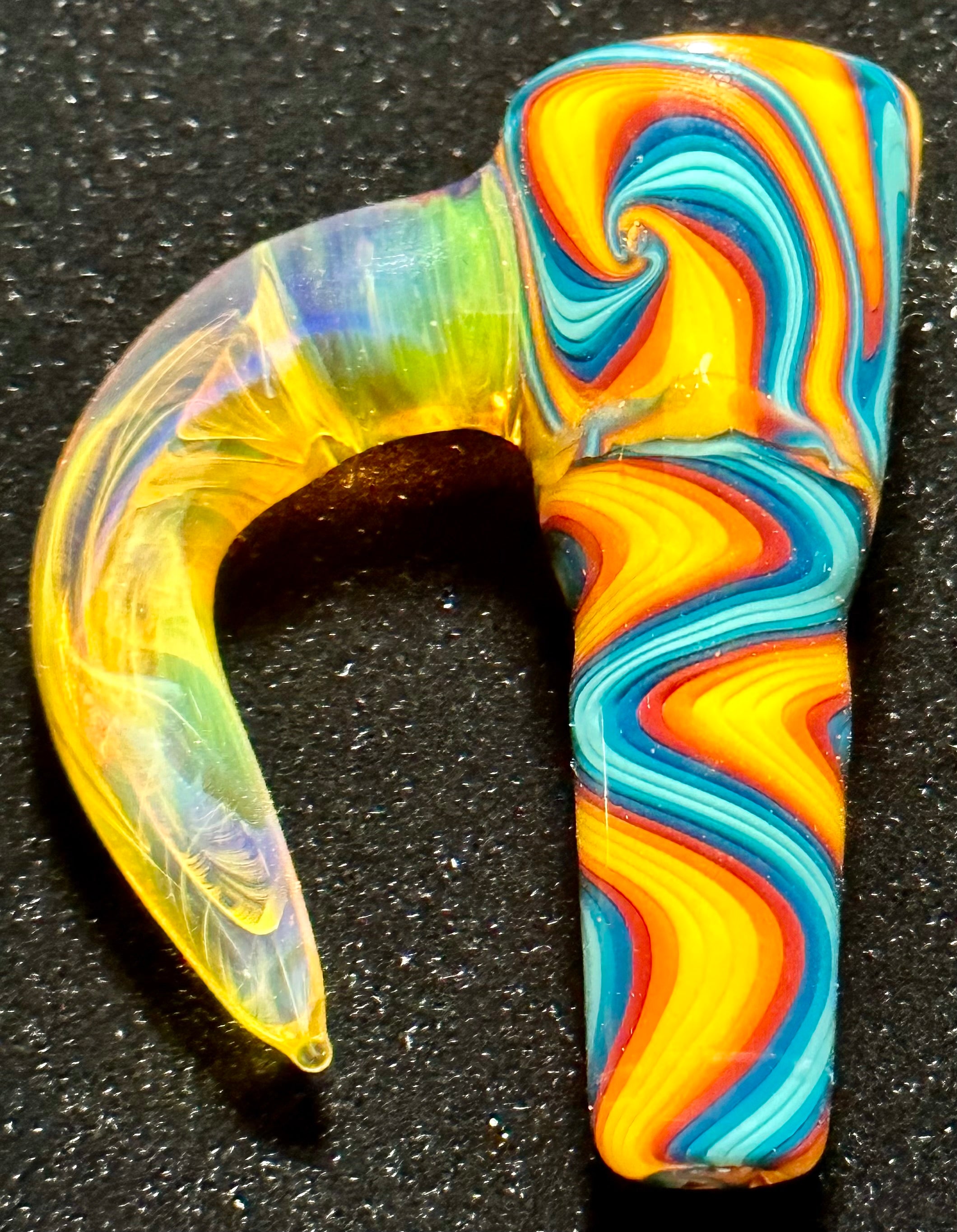 DZ Glass 14mm Fully Worked Wigwag with Color Horn #2