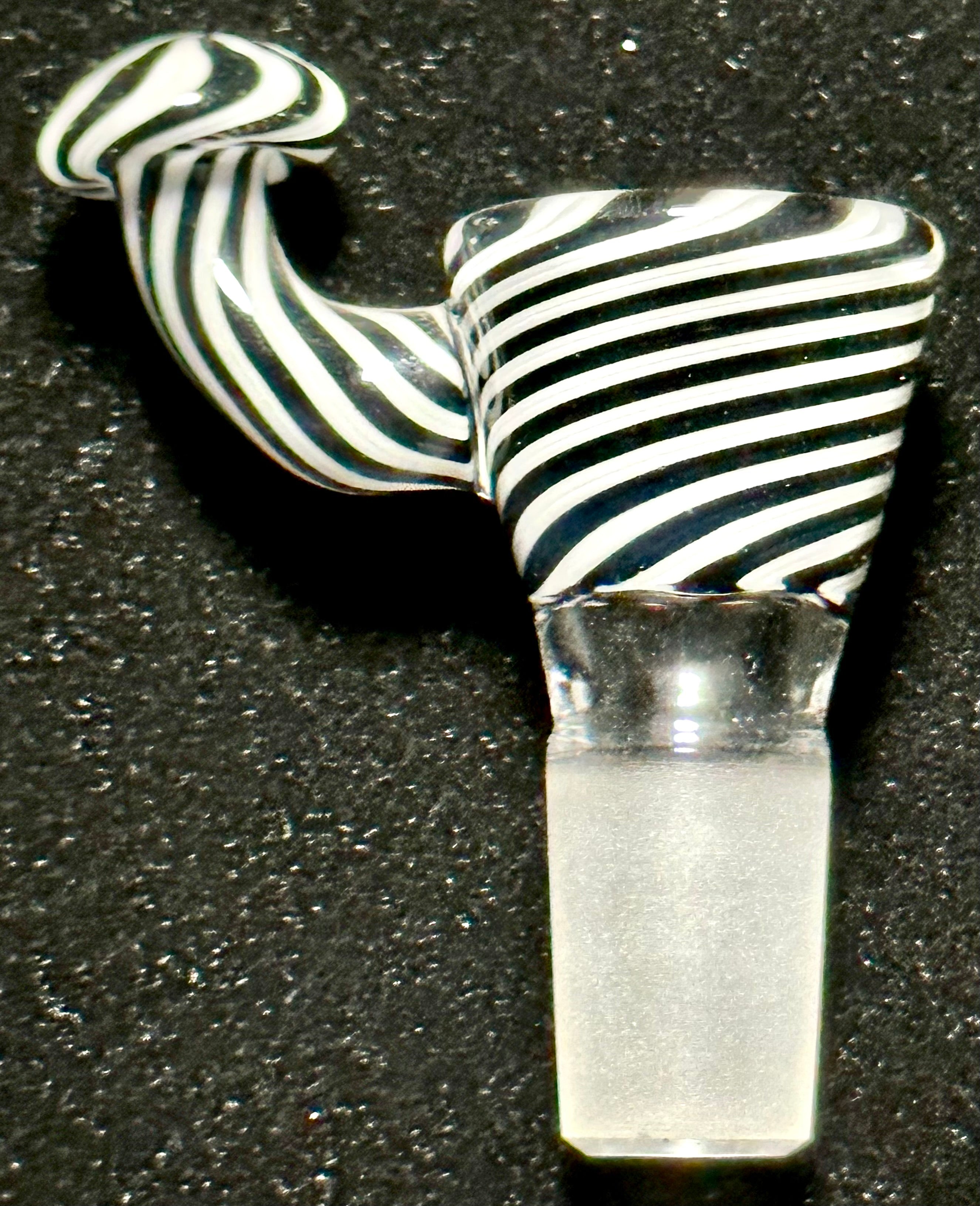 Dippy Glass 14mm Black and White Shroom Slide